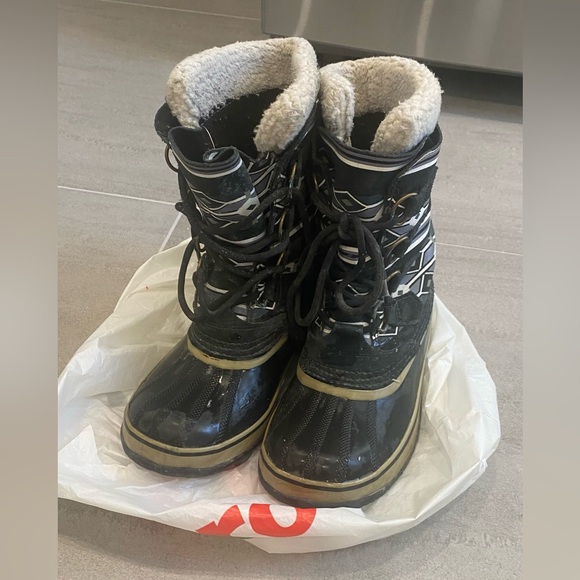 Sorel snow boots - Picture 2 of 6